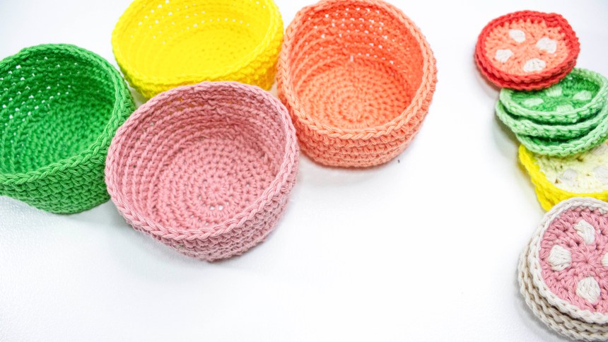 Crochet Fruity Face Pad Container